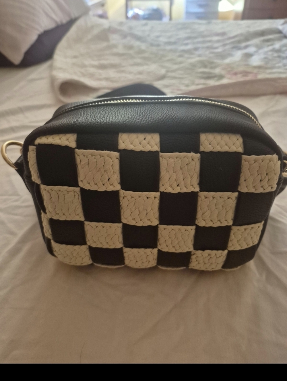Black and Cream Woven Check Crossbody Bag - NWOT - Picture 3 of 3